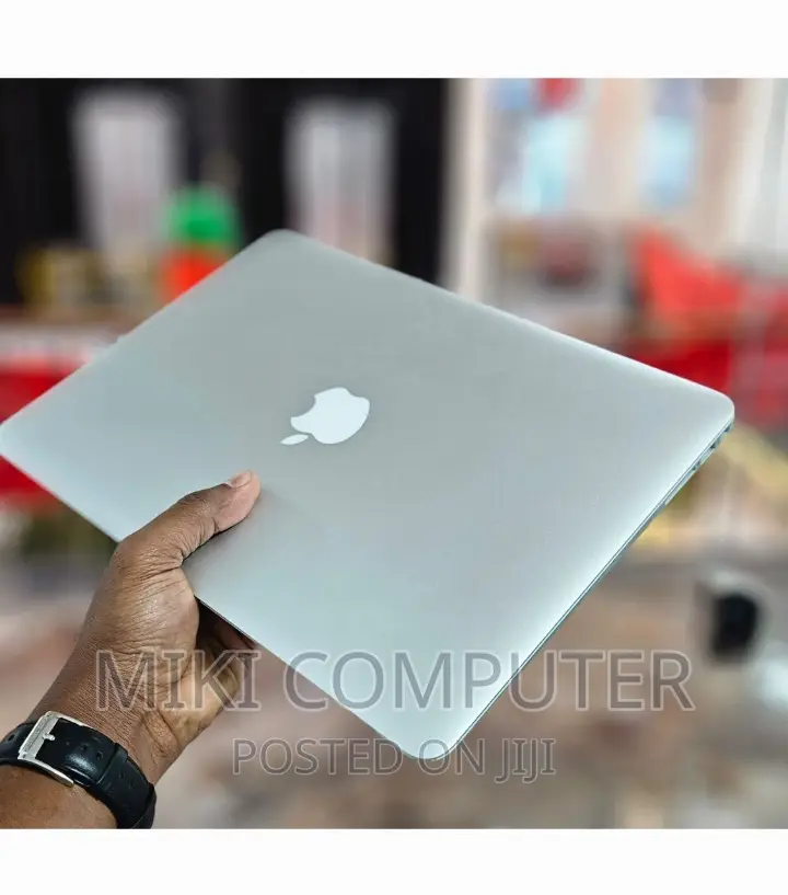 New Laptop Apple MacBook Air 2015 4GB Intel Core i5 SSD 128GB
