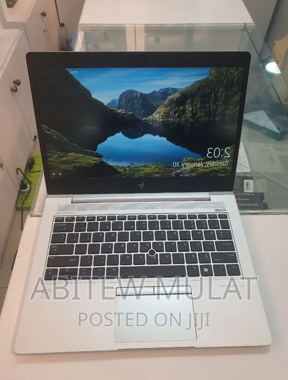 New Laptop HP EliteBook 830 G5 8GB Intel Core I5 SSD 512GB