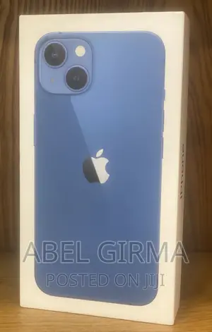 Photo - New Apple iPhone 13 128 GB Blue