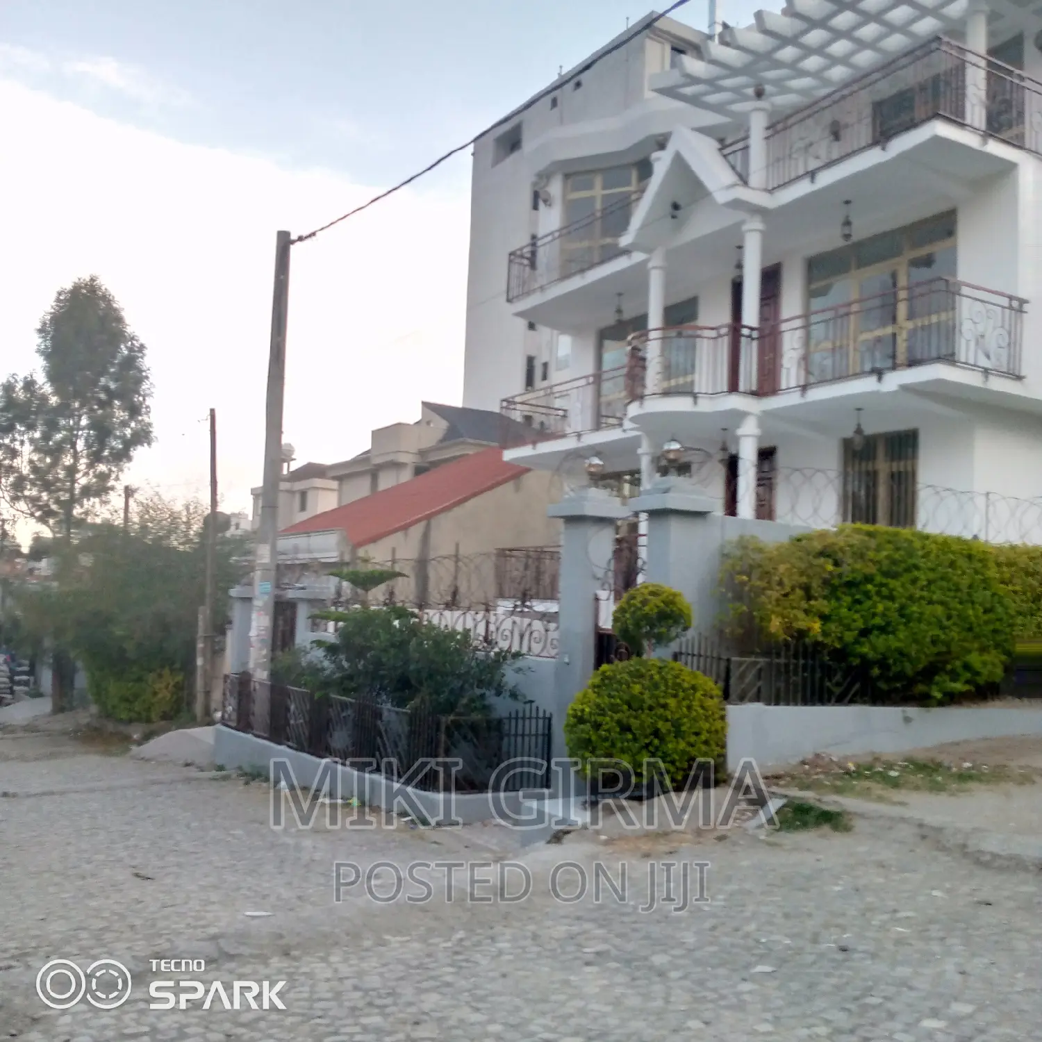 ዘመናዊ ጂ+2 ቤት ሽያጭ CMC Figa