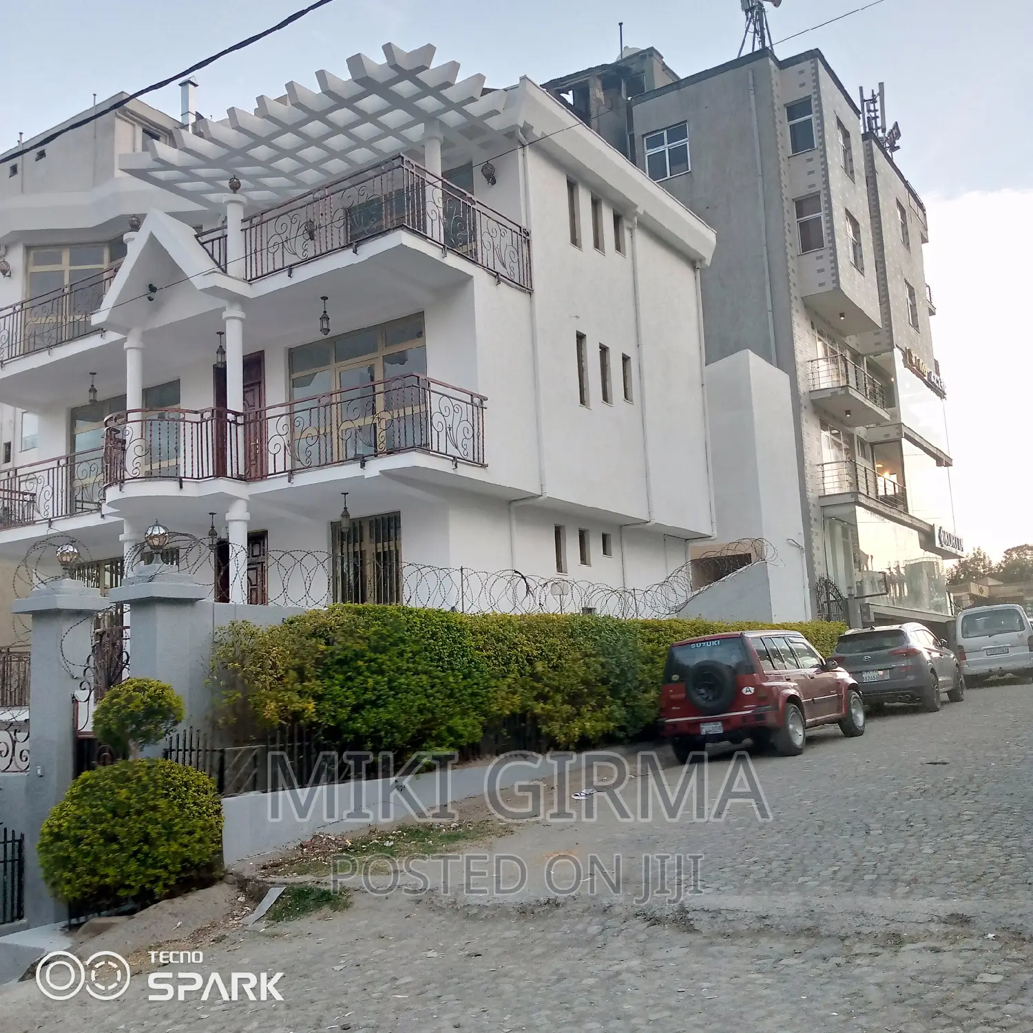 ዘመናዊ ጂ+2 ቤት ሽያጭ CMC Figa