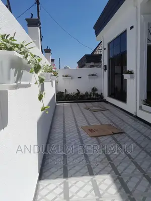 3bdrm Villa in Bole for sale