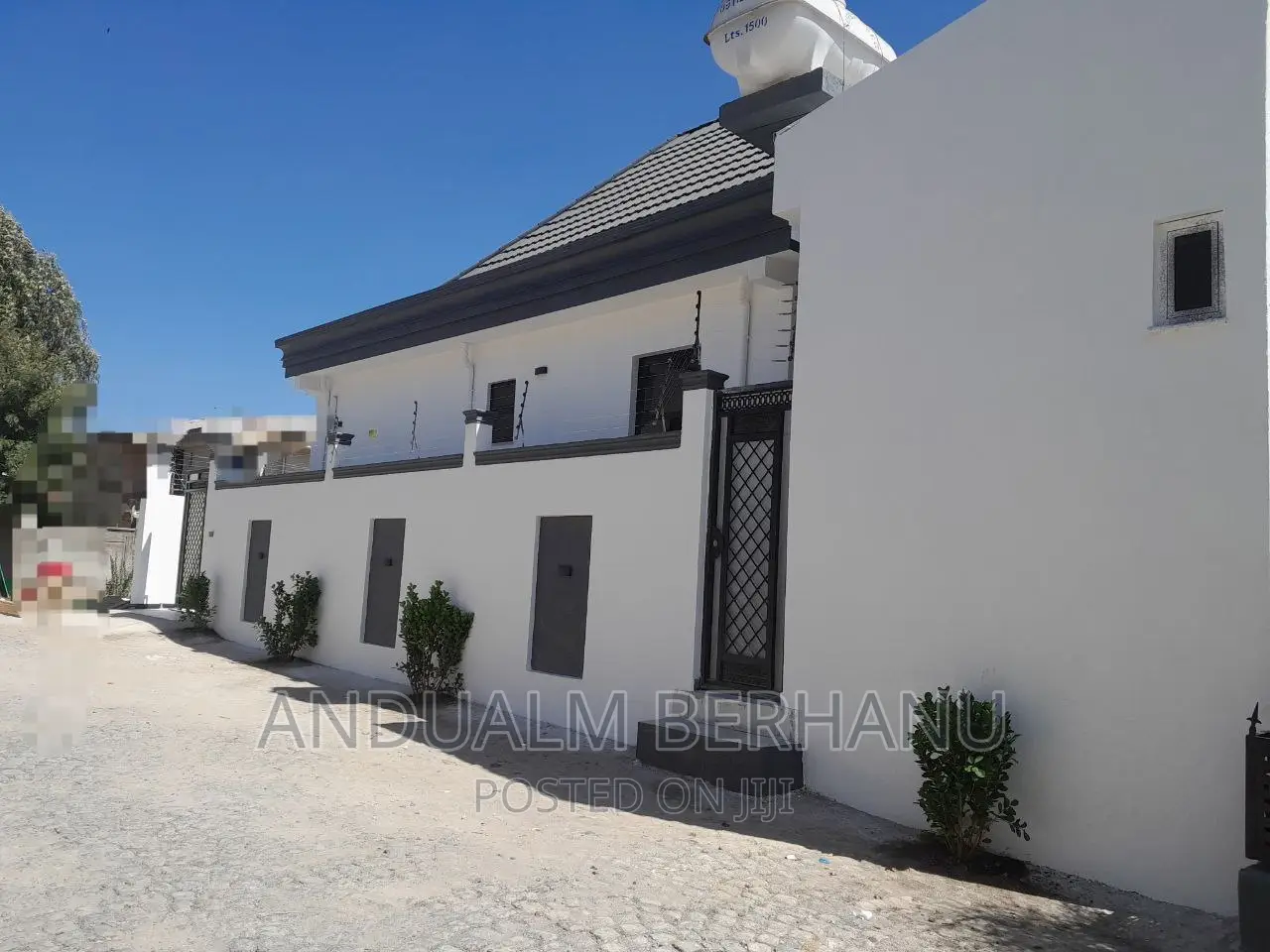 3bdrm Villa in Bole for sale