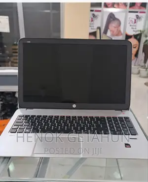 New Laptop HP Envy X360 8GB Intel Core I5 SSD 1T