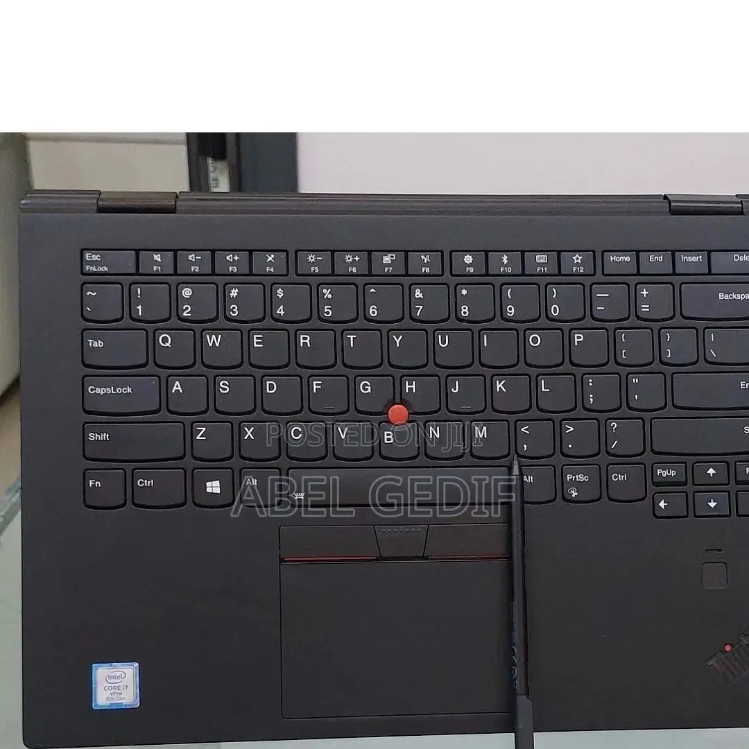 New Laptop Lenovo ThinkPad Yoga 8GB Intel Core I7 SSD 512GB