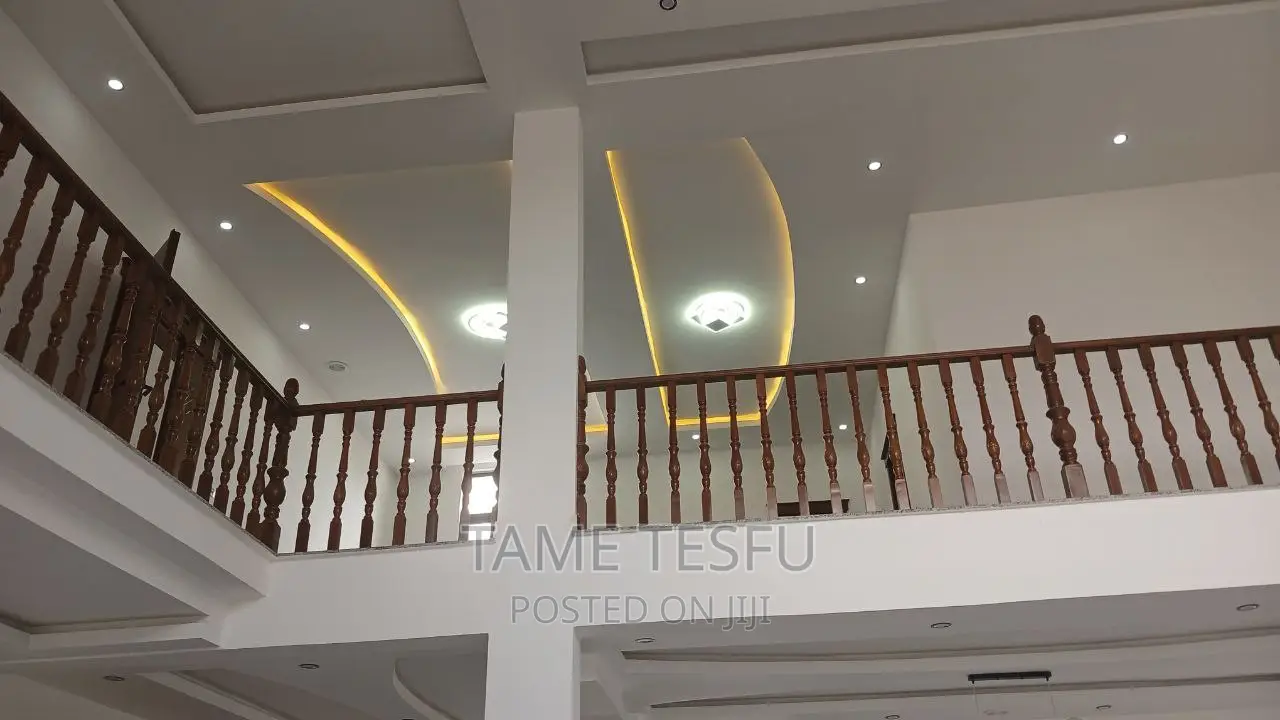 Furnished 12bdrm House in Hayat, Yeka for sale