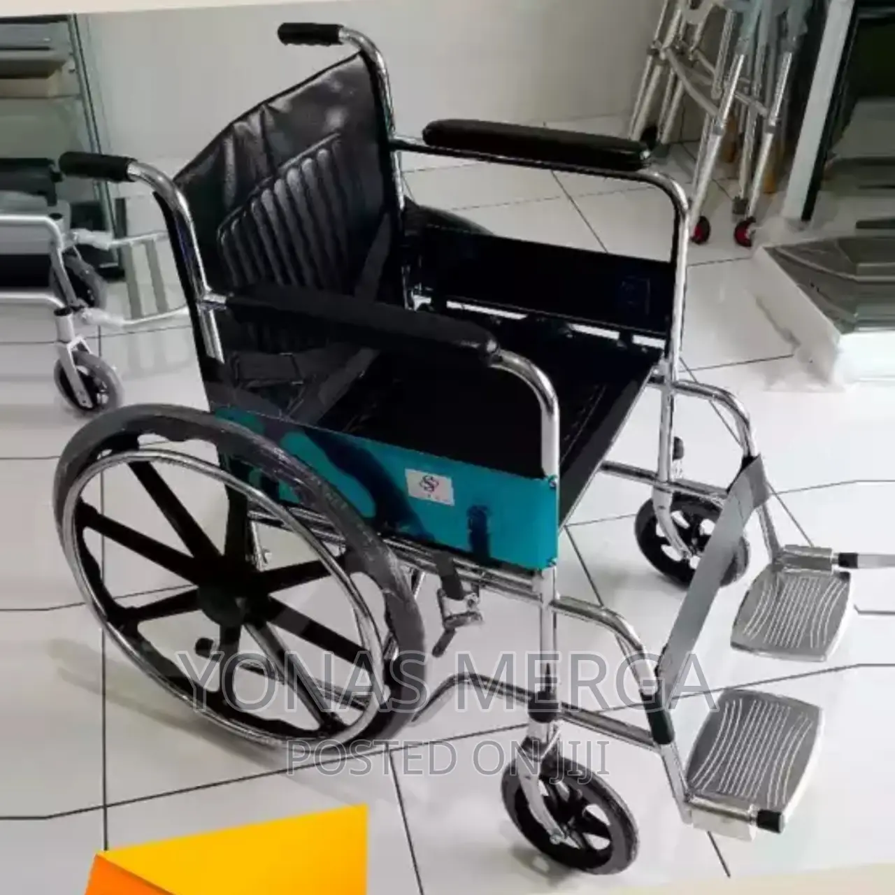 Normal Wheelchair DEHEI Silla Folding Lightweight Wheelchair