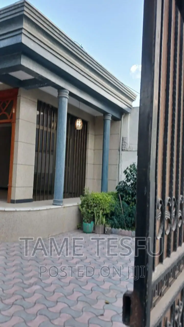 Furnished 4bdrm Villa in Figa, Bole for sale