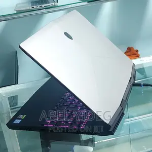New Laptop Alienware M17x R2 16GB Intel Core I7 SSD 512GB