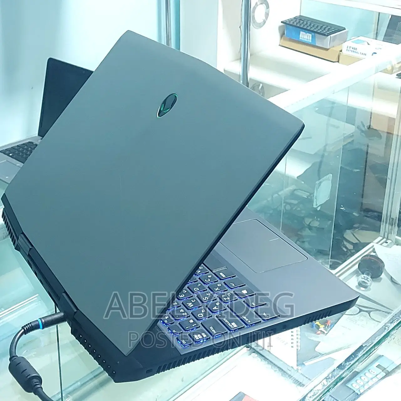 New Laptop Alienware M17x R2 16GB Intel Core I7 SSD 512GB