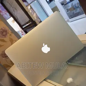 Photo - New Laptop Apple MacBook Air 2017 8GB Intel Core I5 SSD 128GB