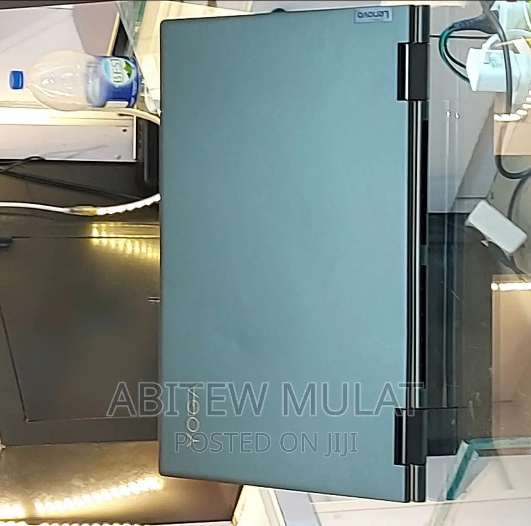 New Laptop Yoga 12GB Intel Core I7 SSD 512GB