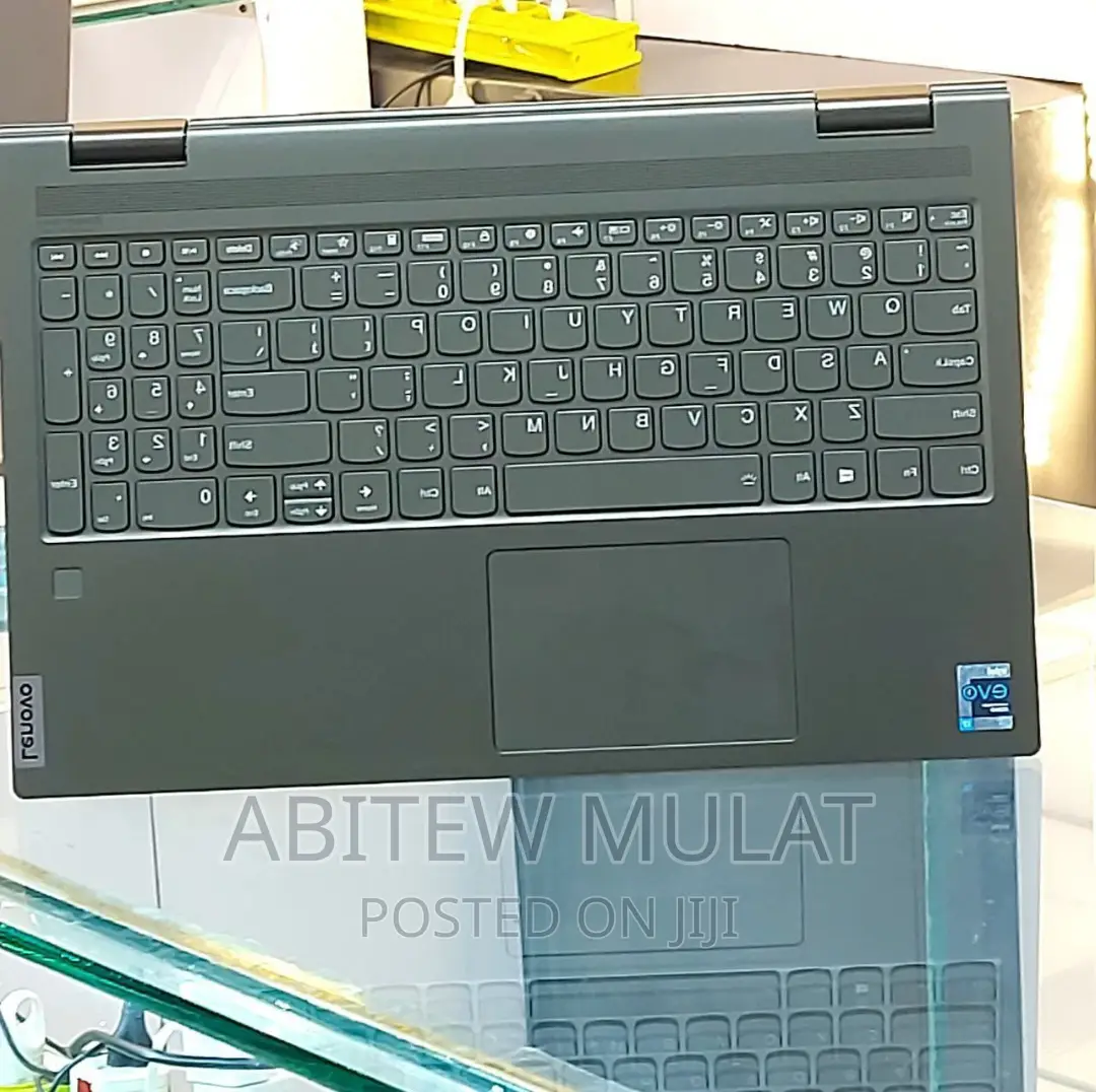 New Laptop Yoga 12GB Intel Core I7 SSD 512GB