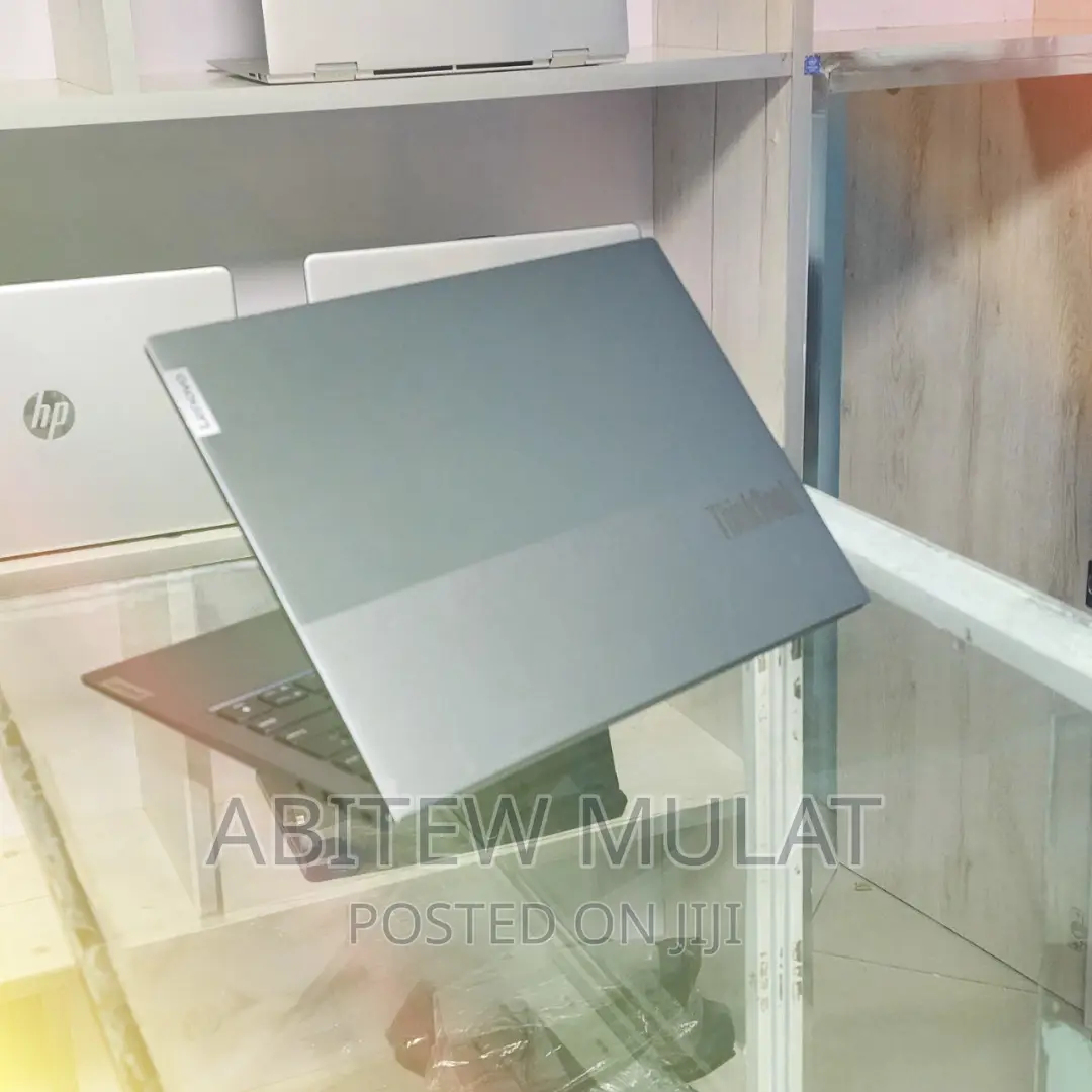 New Laptop Lenovo ThinkBook 13 16GB Intel Core I7 SSD 512GB