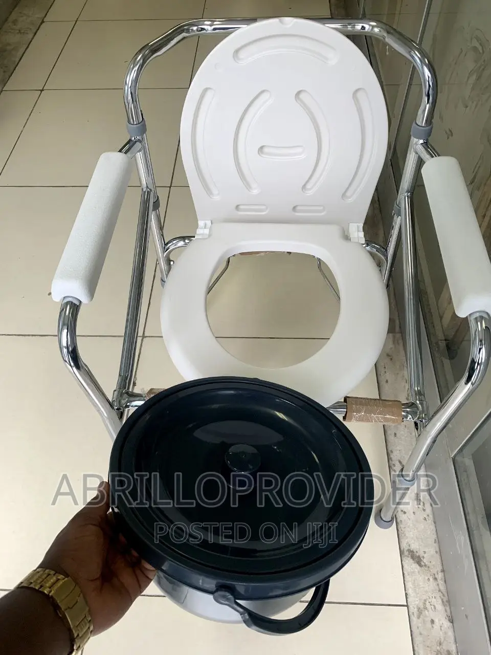 Toilet_chair:Folding Chair:Commode Chair:Auxilary Chair:New