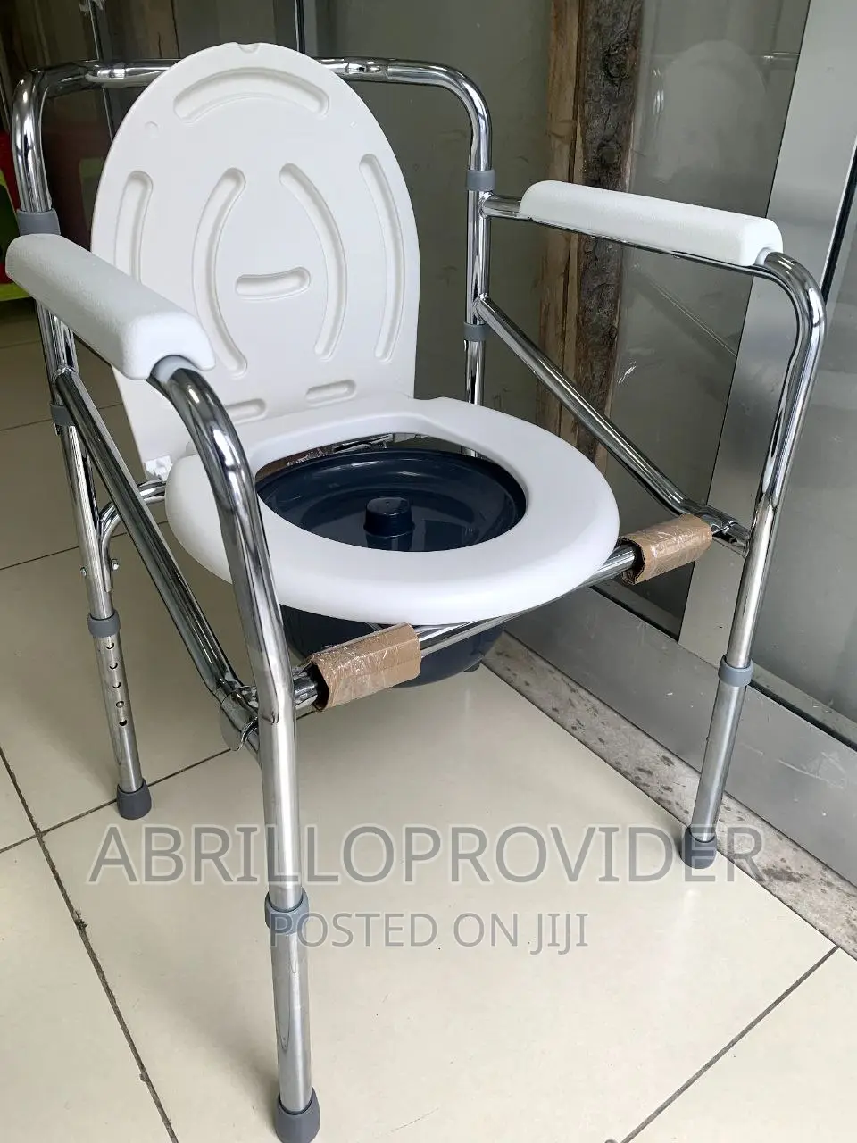 Toilet_chair:Folding Chair:Commode Chair:Auxilary Chair:New