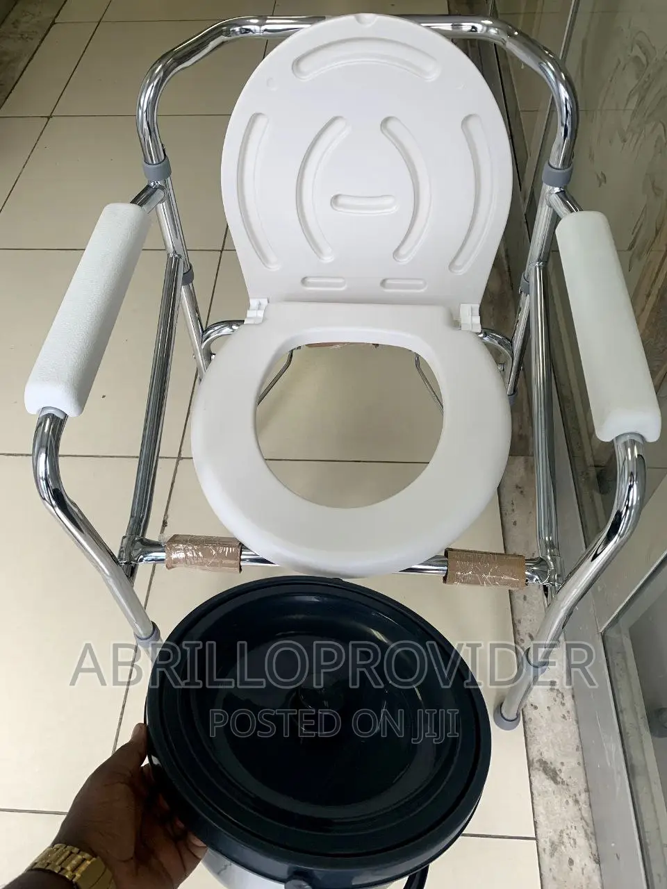 Toilet Chair|Commode Chair/Folding Chair:Commode Chair