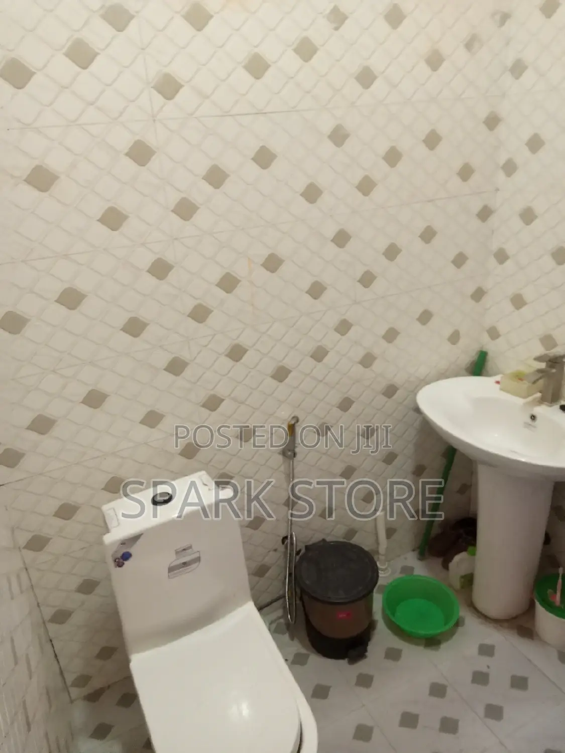 Furnished 4bdrm House in Oromia-Finfinne for sale