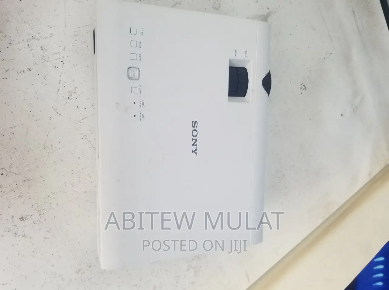 Brand New Sony Projector Model Name VPL-DX100