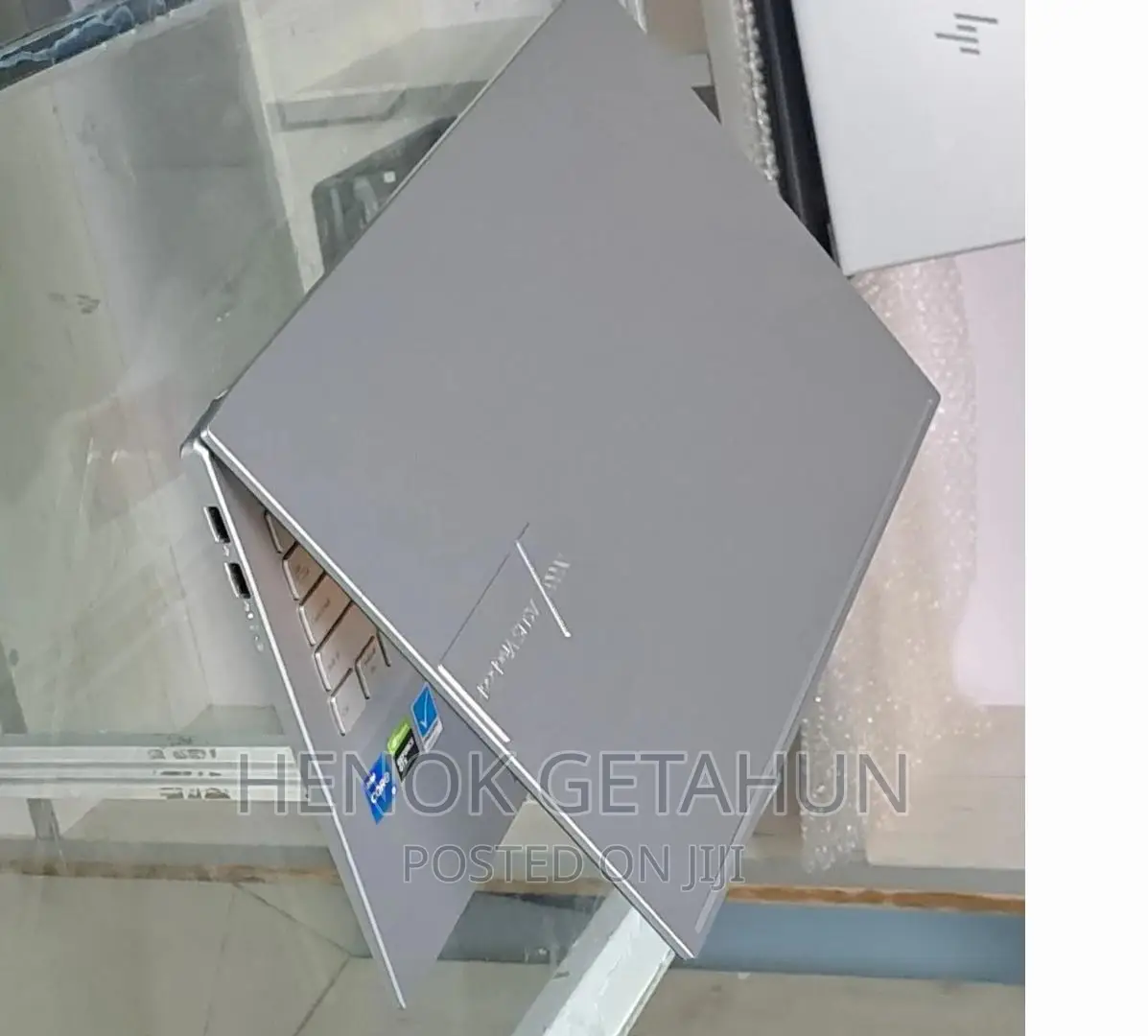 New Laptop Asus VivoBook 15 X505BA 8GB Intel Core i5 SSD 512GB