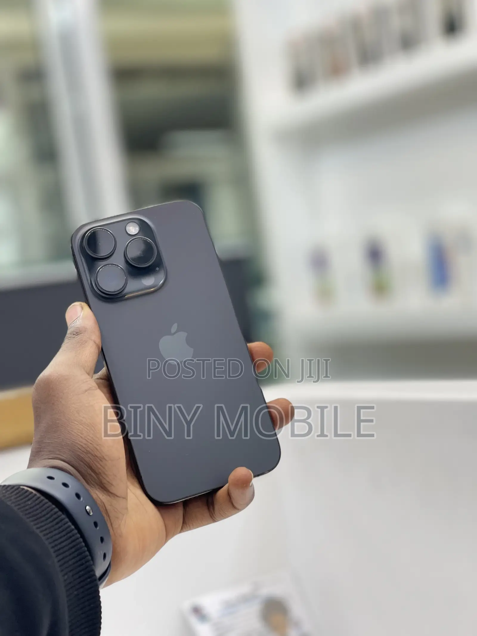 New Apple iPhone 15 Pro 128 GB Black