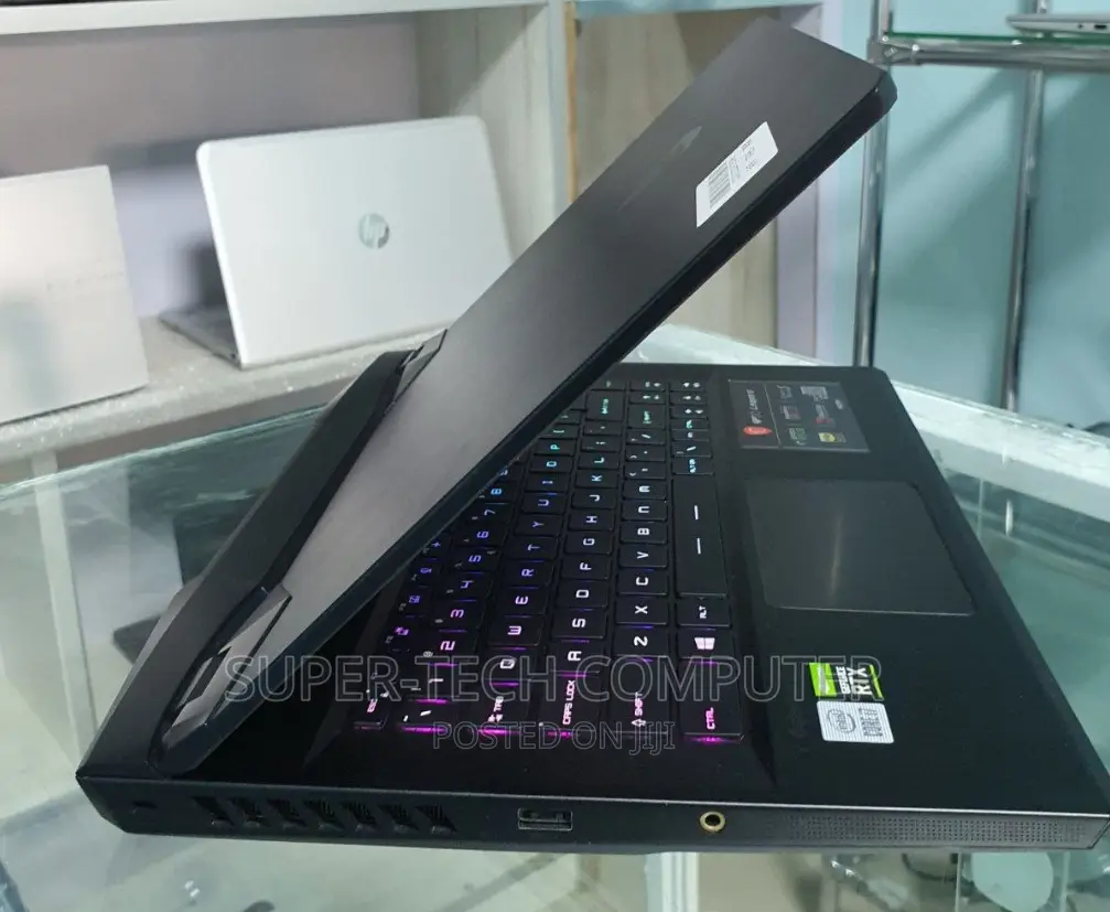 New Laptop MSI GP75 Leopard 16GB Intel Core I7 SSD 1T
