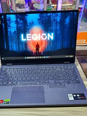 New Laptop Lenovo 16GB AMD Ryzen 7 SSD 1T