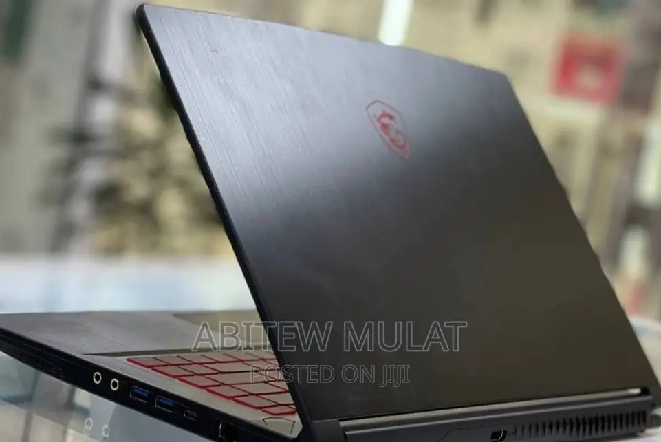 New Laptop MSI GF63 8GB Intel Core I5 SSD 512GB