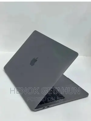 New Laptop Apple MacBook Pro 2019 8GB Intel Core i5 SSD 128GB