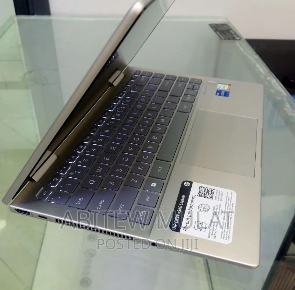 New Laptop HP Envy X360 16GB Intel Core I7 SSD 1T