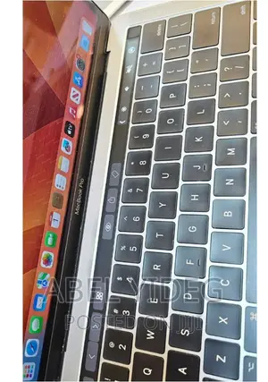 New Laptop Apple MacBook Pro 2017 16GB Intel Core I7 SSD 256GB