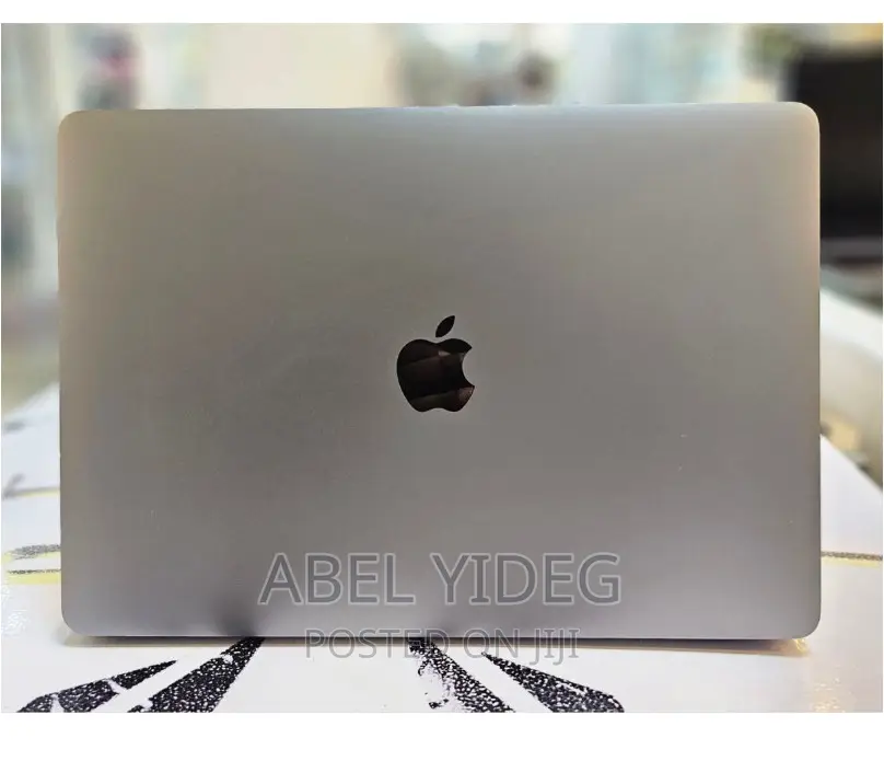 New Laptop Apple MacBook Pro 2017 16GB Intel Core I7 SSD 256GB