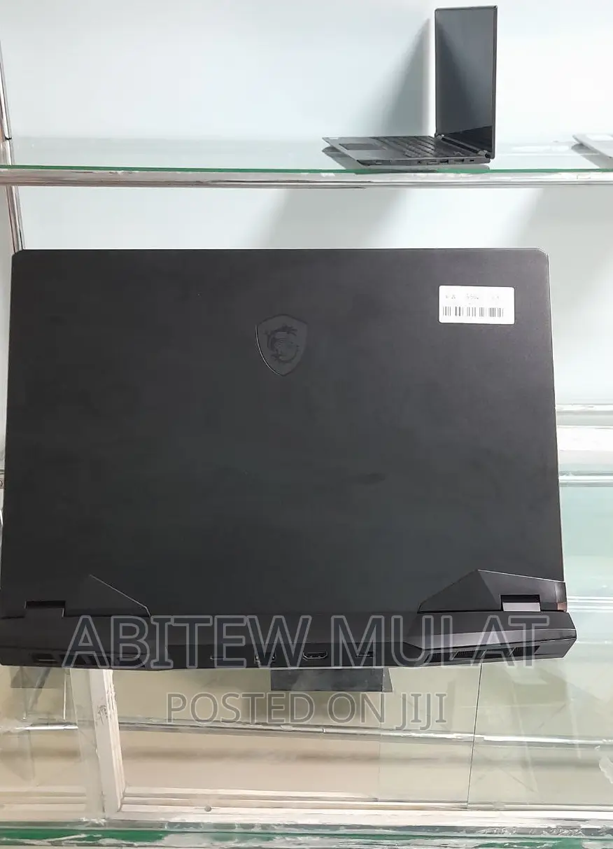 New Laptop MSI GP75 Leopard 16GB Intel Core I7 SSD 1T