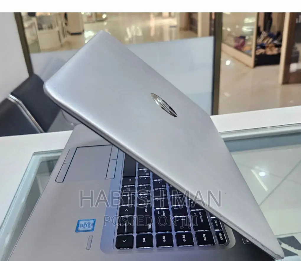 New Laptop HP EliteBook 840 8GB Intel Core I7 SSD 256GB