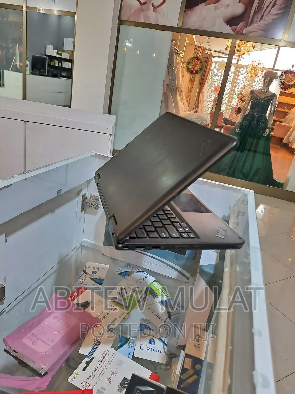 New Laptop Lenovo Yoga 11e 4GB Intel Core 2 Quad HDD 500GB