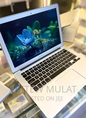 New Laptop Apple MacBook Air 2015 8GB Intel Core I7 SSD 256GB