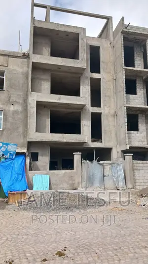 5bdrm House in Hayat, Yeka for sale