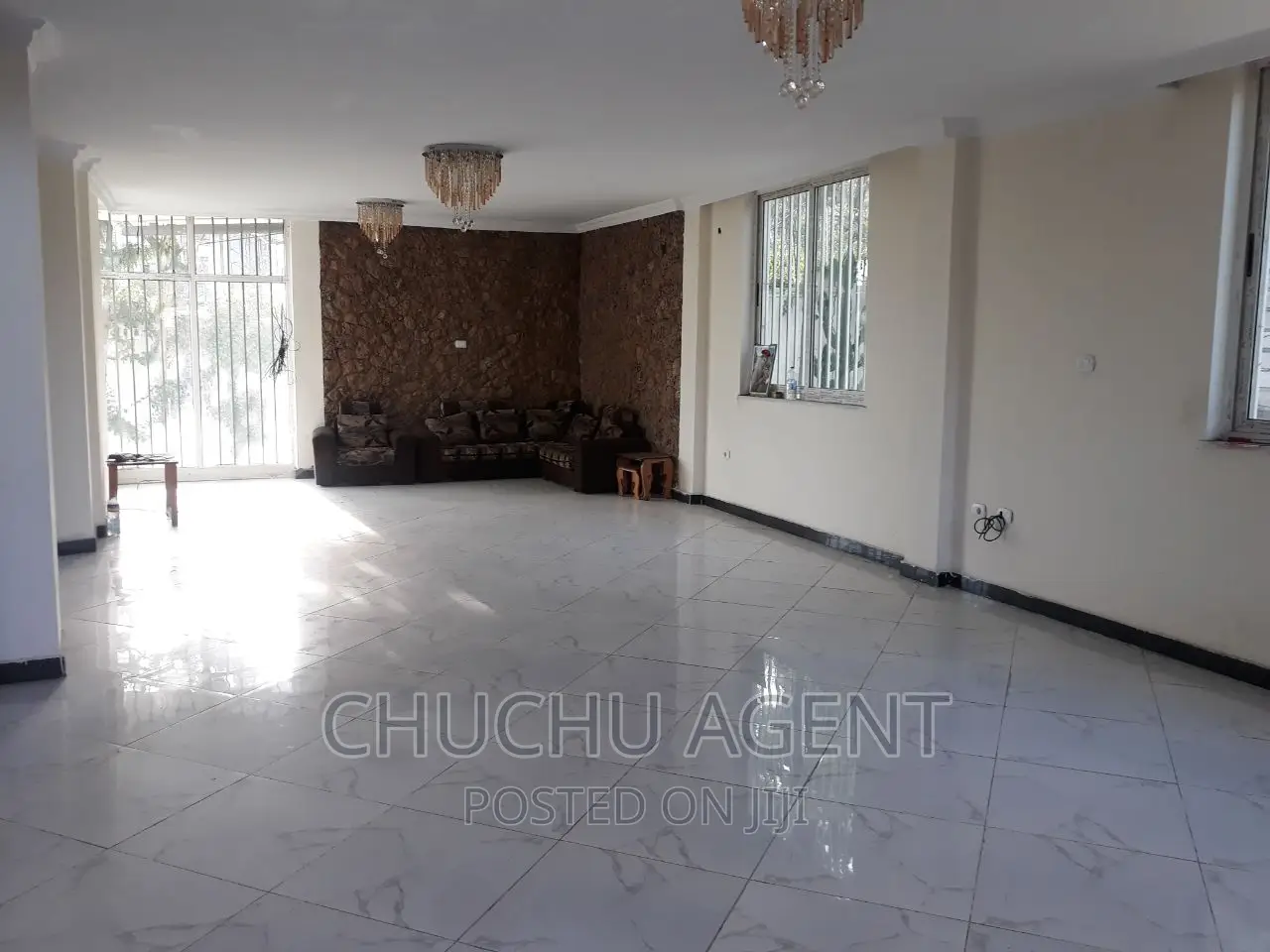 12bdrm Townhouse / Terrace in Bole for rent