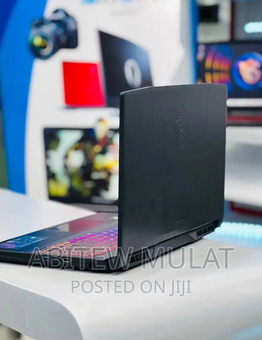 New Laptop MSI Katana 15 16GB Intel Core I7 SSD 512GB