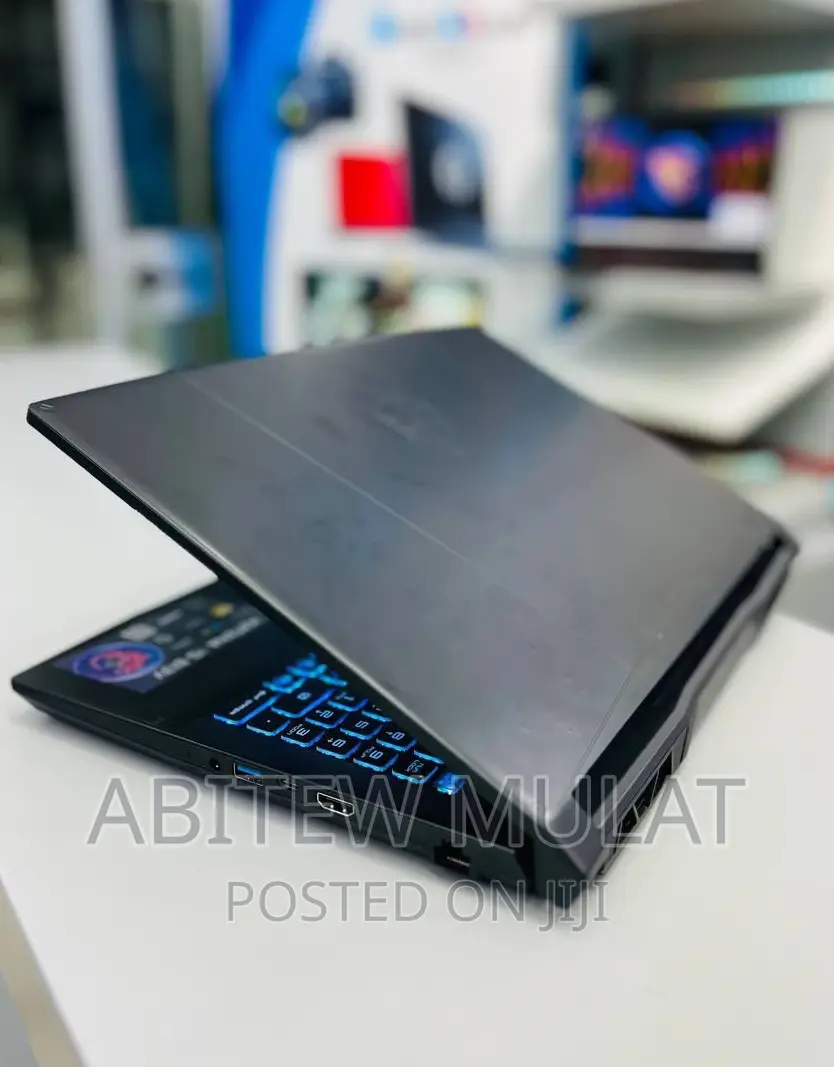 New Laptop MSI Katana 15 16GB Intel Core I7 SSD 512GB