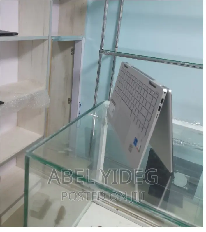 New Laptop HP Pavilion X360 8GB Intel Core I5 SSD 512GB