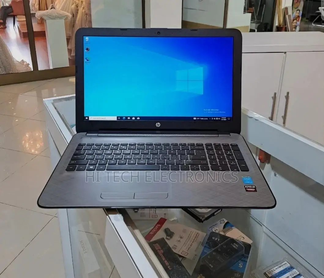 New Laptop HP Stream Notebook 8GB Intel Core I5 HDD 1T