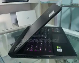 New Laptop MSI GP75 Leopard 16GB Intel Core I7 SSD 1T