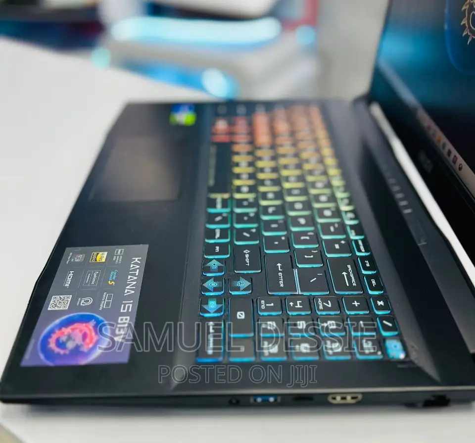 New Laptop MSI Katana 15 16GB Intel Core I7 SSD 512GB