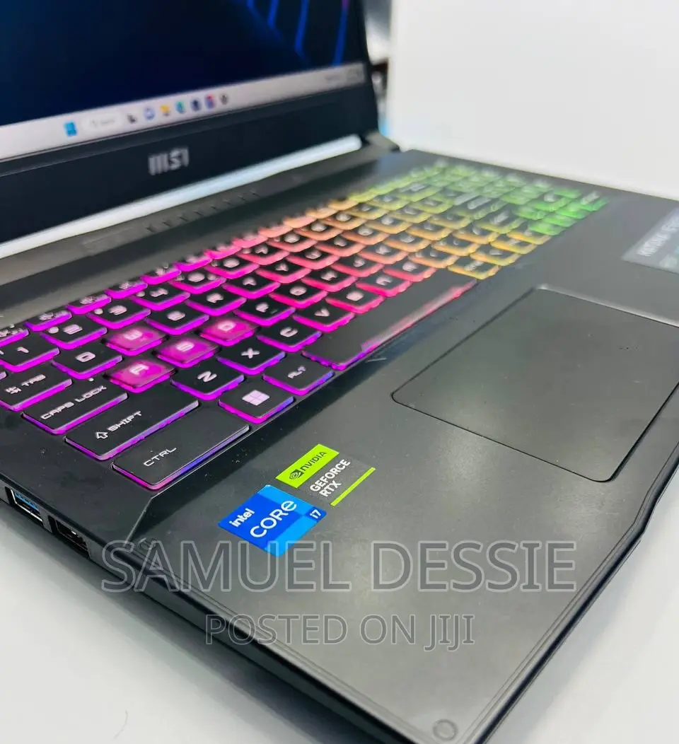 New Laptop MSI Katana 15 16GB Intel Core I7 SSD 512GB