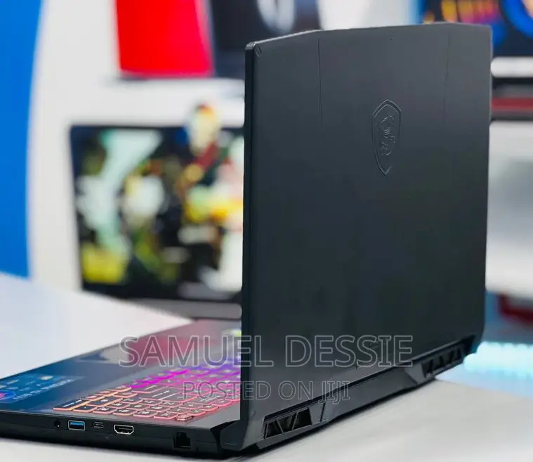 New Laptop MSI Katana 15 16GB Intel Core I7 SSD 512GB