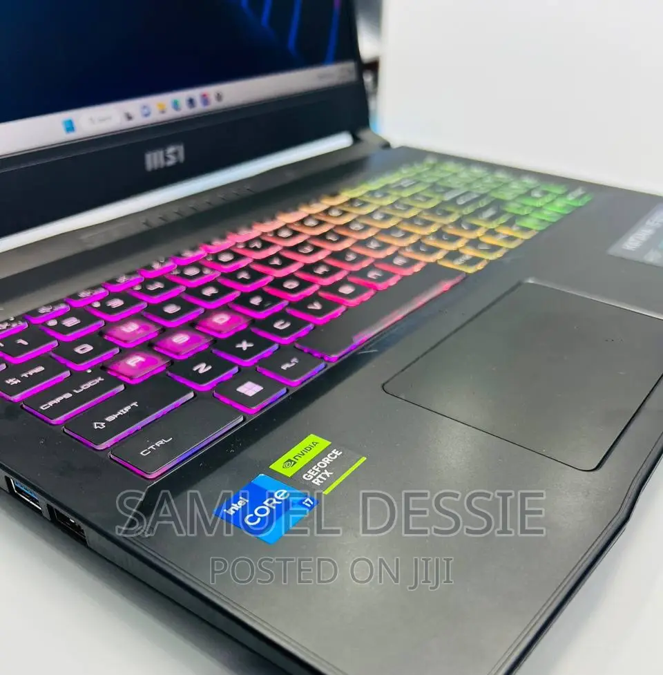 New Laptop MSI Katana 15 16GB Intel Core I7 SSD 512GB