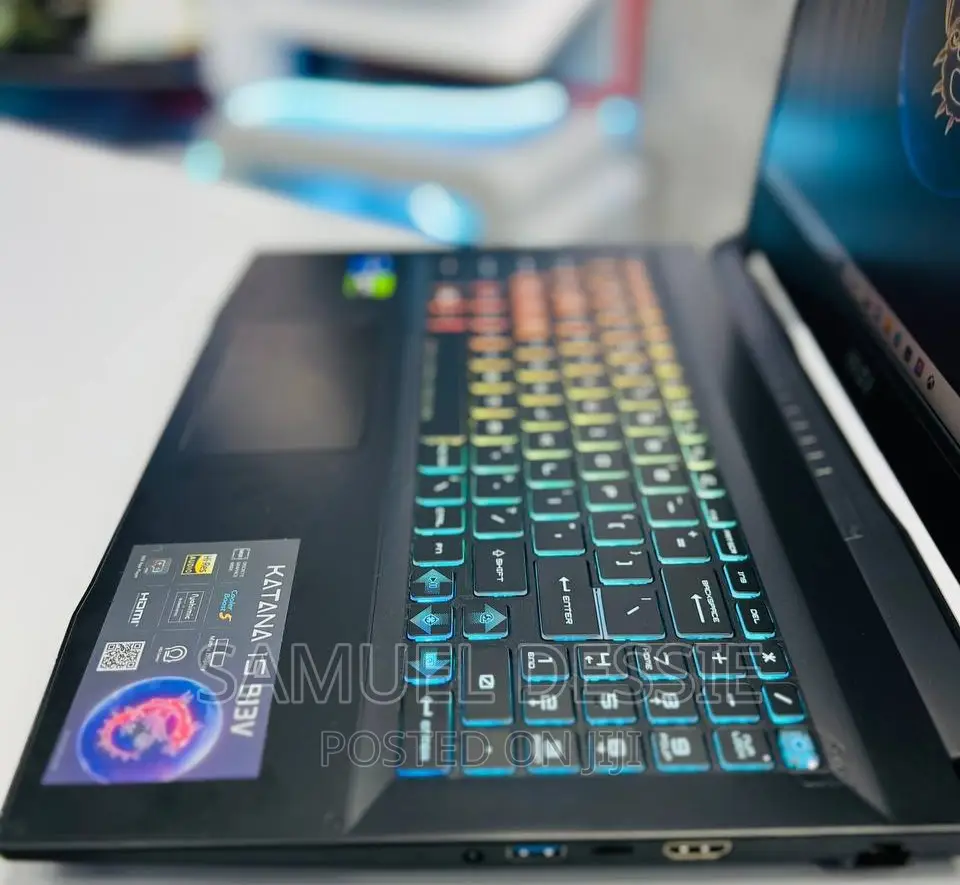 New Laptop MSI Katana 15 16GB Intel Core I7 SSD 512GB