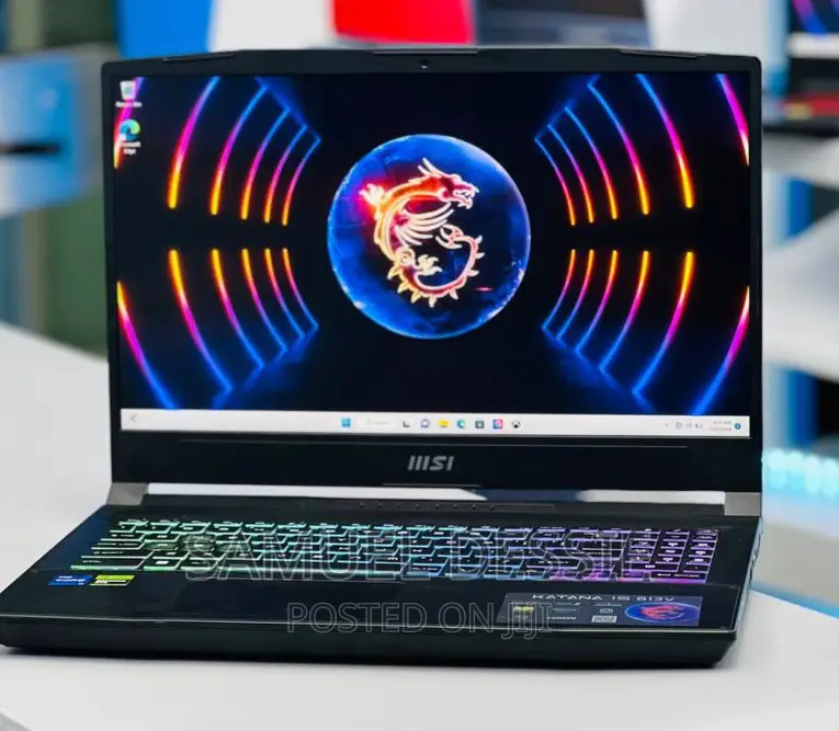 New Laptop MSI Katana 15 16GB Intel Core I7 SSD 512GB