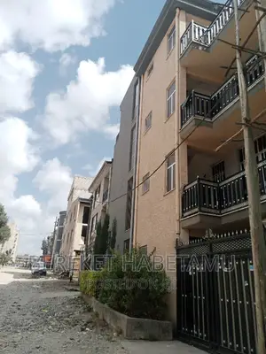 Photo - 5bdrm House in አዲስ አበባ, Nifas Silk-Lafto for sale